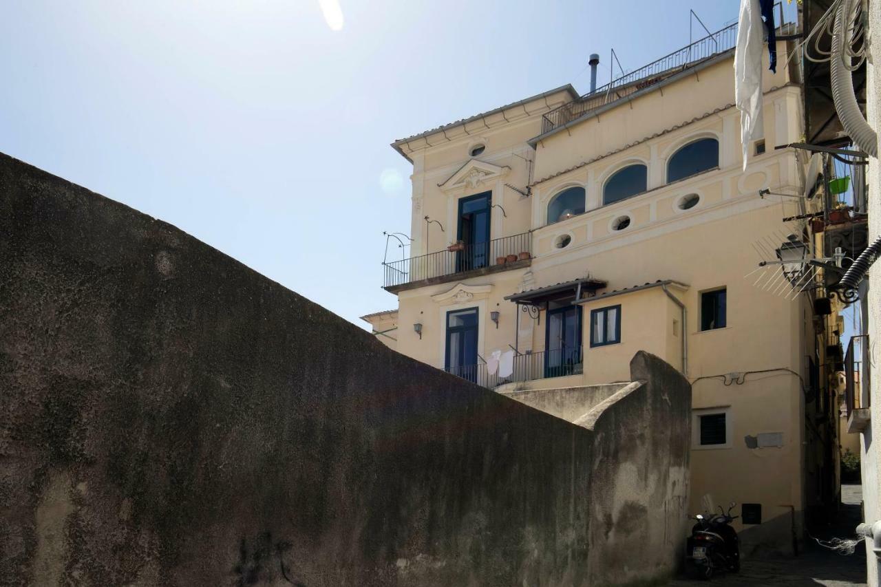 Starhost - Dimora Copeta Apartment Salerno Exterior photo